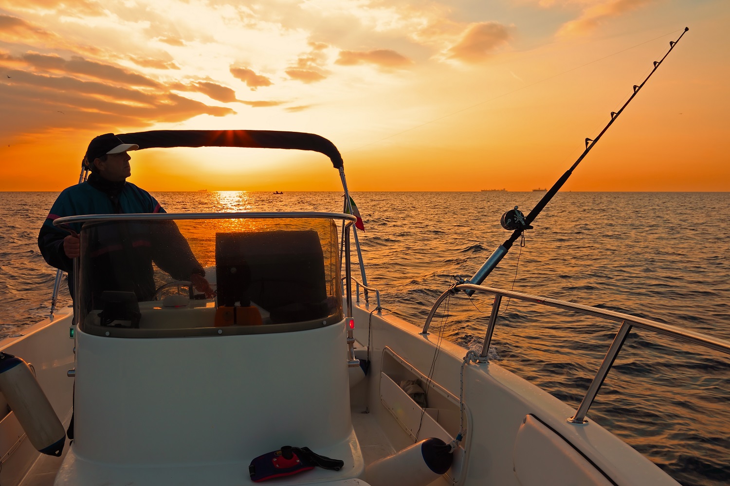Best Fishing Boat Buying & Rigging Tips from Experts